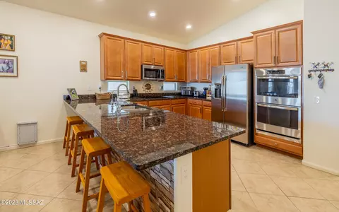 10799 E Franklin Falls Way, Vail, AZ 85641 photo 8