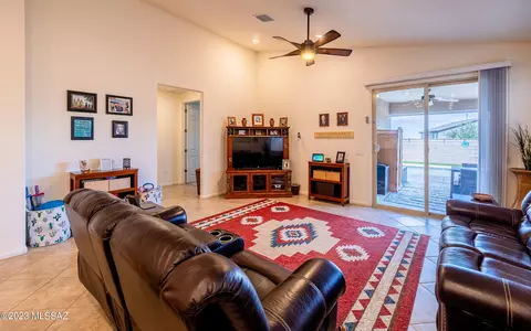 10799 E Franklin Falls Way, Vail, AZ 85641 photo 5
