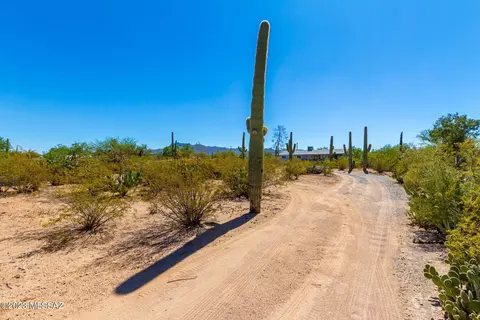 11445 W Picture Rocks Rd, Tucson, AZ 85743