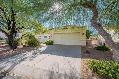 1545 N Canyon Wren Pl, Green Valley, AZ 85614