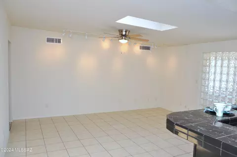 9800 E Mary Dr, Tucson, AZ 85730