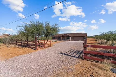 1615 Tonina Ct, Rio Rico, AZ 85648