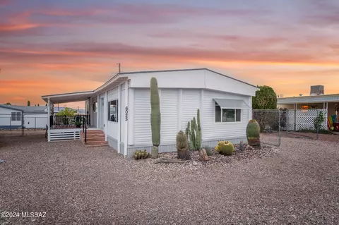 6025 W Lazy S St, Tucson, AZ 85713
