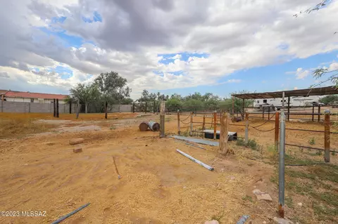402 E Corona Rd, Tucson, AZ 85756 photo 8