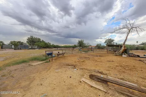 402 E Corona Rd, Tucson, AZ 85756 photo 6