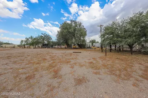 402 E Corona Rd, Tucson, AZ 85756 photo 12