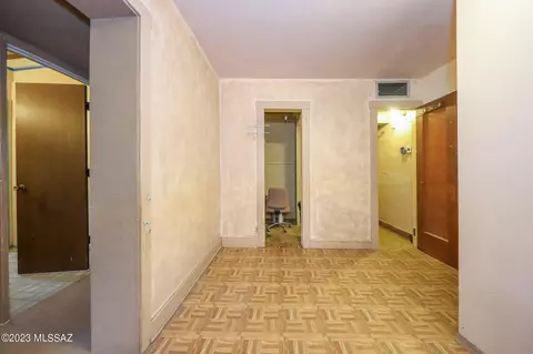 402 E Corona Rd, Tucson, AZ 85756 photo 35