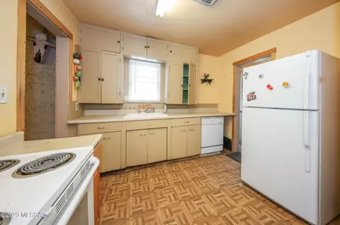 402 E Corona Rd, Tucson, AZ 85756 photo 28