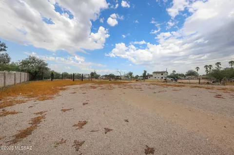 402 E Corona Rd, Tucson, AZ 85756 photo 11