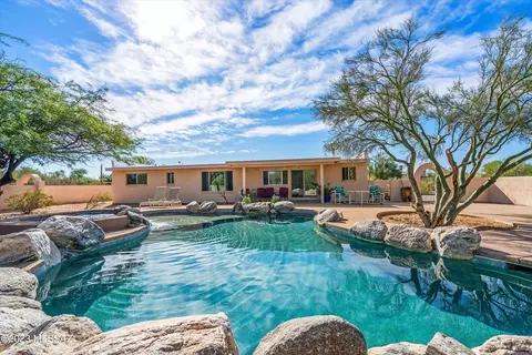 862 W Cool Dr, Tucson, AZ 85704