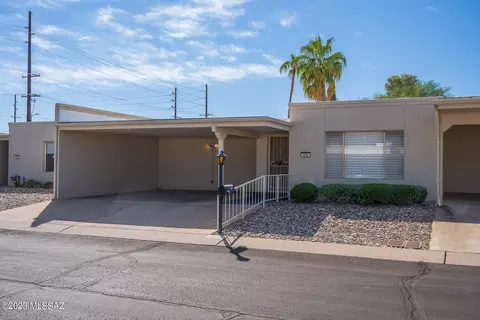 992 N Caribe Ave, Tucson, AZ 85710