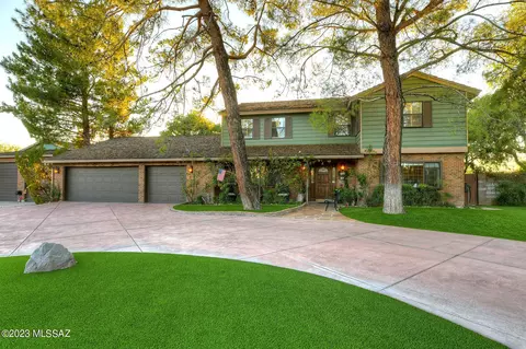 2135 N Sarnoff Dr, Tucson, AZ 85715