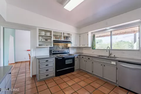 4825 E River Rd, Tucson, AZ 85718 photo 22
