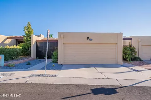 9814 E 1st St, Tucson, AZ 85748