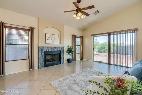 5655 W Cortaro Crossing Dr, Tucson, AZ 85742