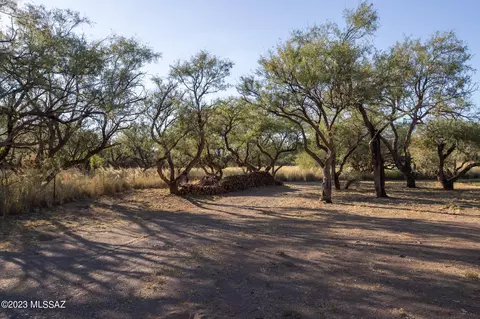 33 Red Rock Dr, Patagonia, AZ 85624