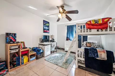 7494 E Deeps Way, Tucson, AZ 85710 photo 17