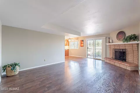 7555 E Hampton Pl, Tucson, AZ 85715 photo 14