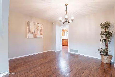 7555 E Hampton Pl, Tucson, AZ 85715 photo 12