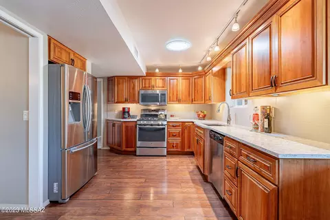 7555 E Hampton Pl, Tucson, AZ 85715 photo 19