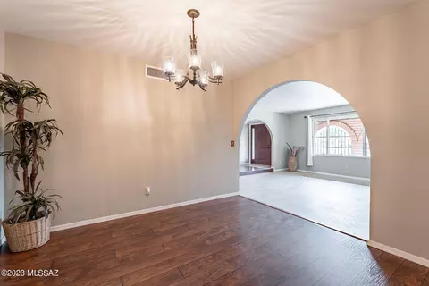 7555 E Hampton Pl, Tucson, AZ 85715 photo 11