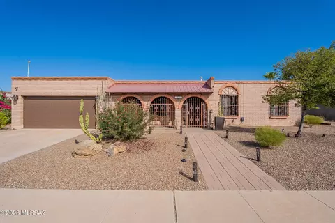 7555 E Hampton Pl, Tucson, AZ 85715 photo 3