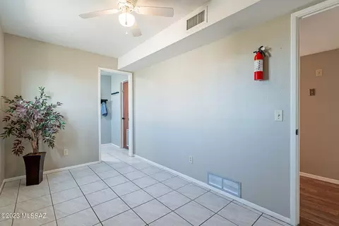 7555 E Hampton Pl, Tucson, AZ 85715 photo 23