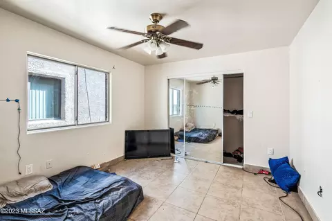 7482 E Deeps Way, Tucson, AZ 85710 photo 3