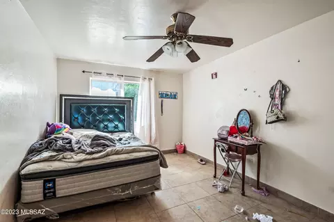 7482 E Deeps Way, Tucson, AZ 85710 photo 4