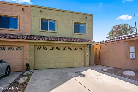 7478 E Deeps Way, Tucson, AZ 85710 photo 2