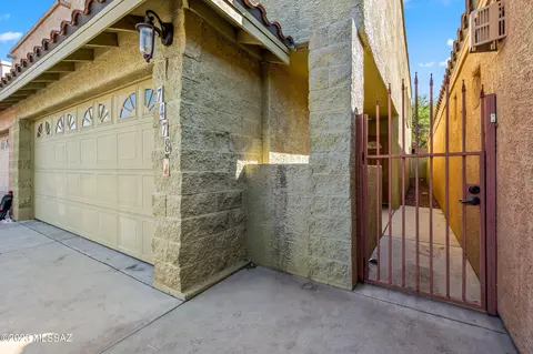 7478 E Deeps Way, Tucson, AZ 85710 photo 3