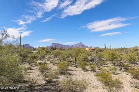 6593 N Hay Trl, Tucson, AZ 85743