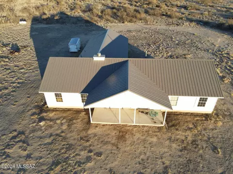 Exterior - 1636 N Circle I Rd, Willcox, AZ 85643 photo 9 of 9