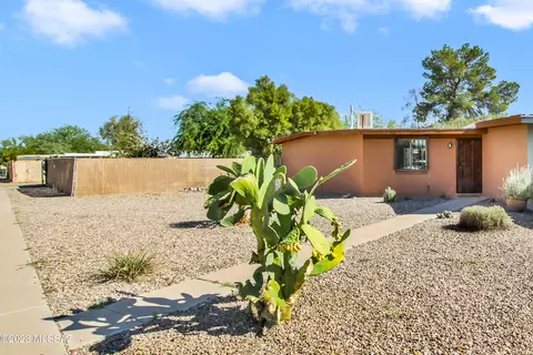 5985 S 9th Ave, Tucson, AZ 85706