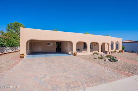 233 E Paseo Chuparosas, Green Valley, AZ 85614