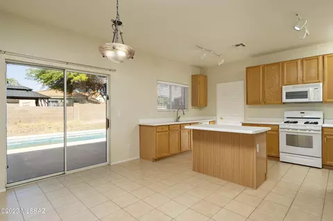 13697 E Shadow Pines Ln, Vail, AZ 85641 photo 5