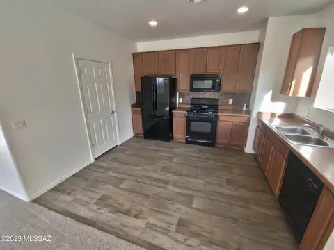 6284 S Pipit Dr, Tucson, AZ 85757 photo 6
