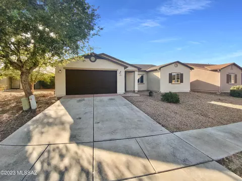 6284 S Pipit Dr, Tucson, AZ 85757