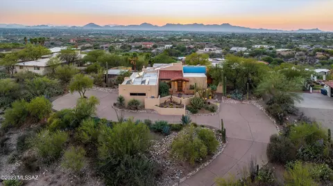 5788 E Camino Del Celador, Tucson, AZ 85750