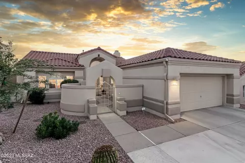 10067 N Bighorn Butte Dr, Tucson, AZ 85737