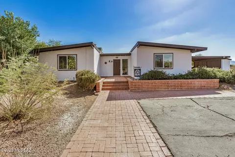 2221 W Labriego Dr, Tucson, AZ 85741