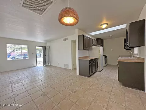 4741 E 18th St, Tucson, AZ 85711 photo 10
