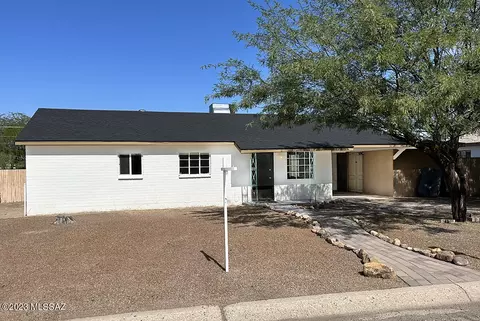 4741 E 18th St, Tucson, AZ 85711 photo 2