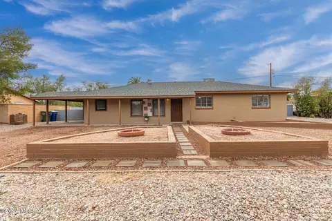 6034 E 15th St, Tucson, AZ 85711
