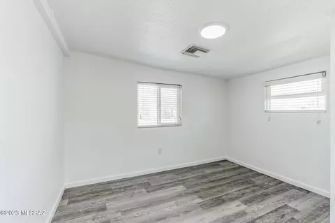 850 E Freeman Pl, Tucson, AZ 85719 photo 12