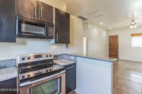 850 E Freeman Pl, Tucson, AZ 85719 photo 5