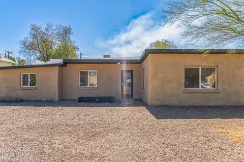 850 E Freeman Pl, Tucson, AZ 85719 photo 2