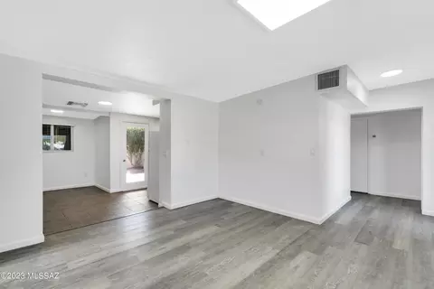 850 E Freeman Pl, Tucson, AZ 85719 photo 4