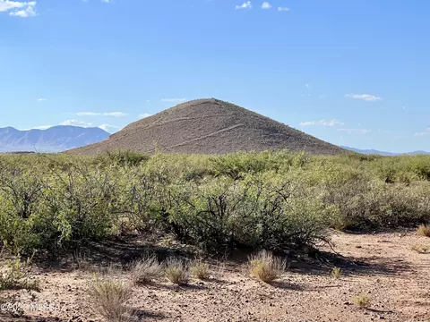 0 E Buck Ranch Rd, Pearce, AZ 85625