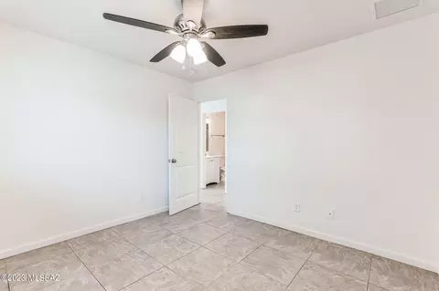 233 E Lester St, Tucson, AZ 85705 photo 14